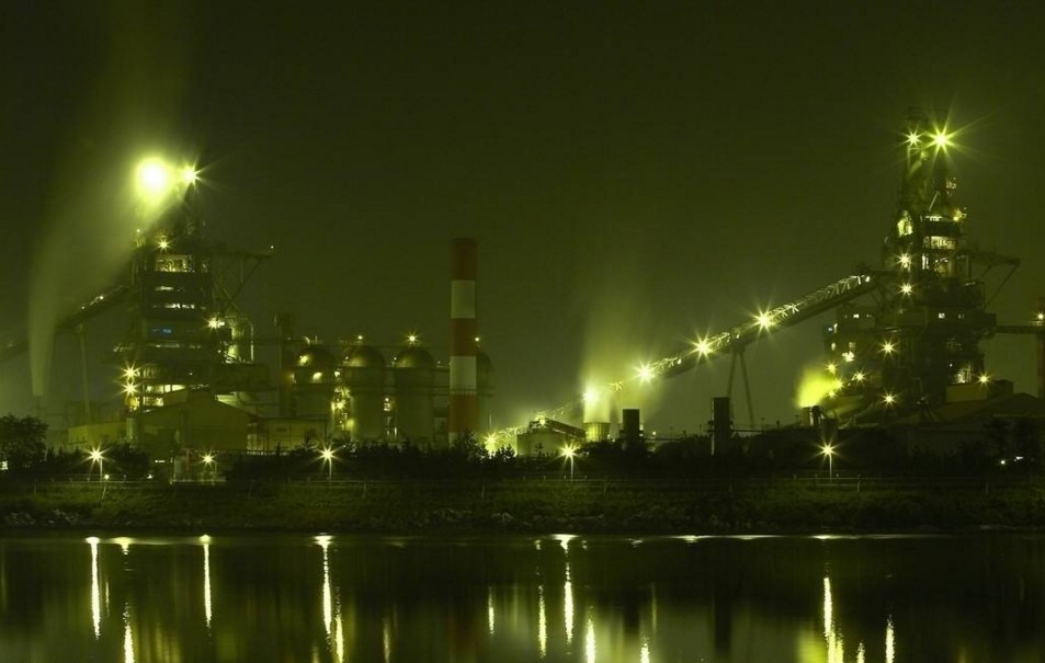 钢铁厂限制排放